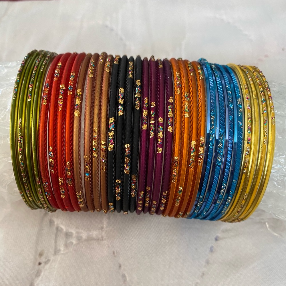COLORFUL BANGLES